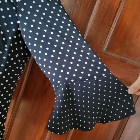 Navy Polka Dot Blouse With Flared Sleeves Talbots M 100% Polyester - Picture 3 of 5
